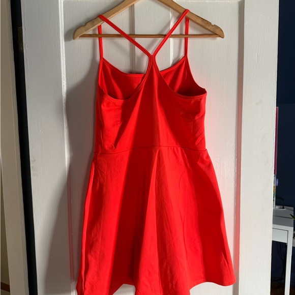 Gap exercise dress - Picture 2 of 5